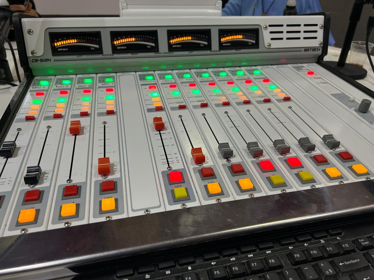 Home Rádio Bom Jesus FM